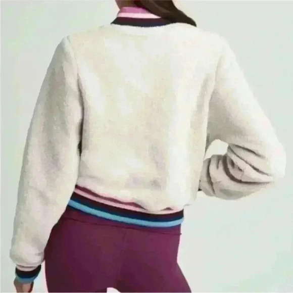 Spiritual Gangster " Trust The Universe" Sherpa
Bomber Jacket Women's Small NWOT - Picture 5 of 13